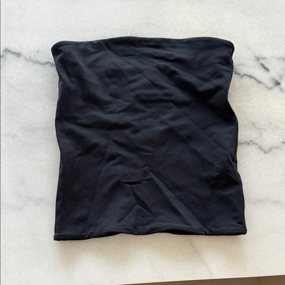 Babaton Contour Black Top